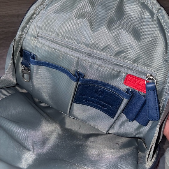 Elegant Navy Leather Backpack - Picture 5 of 8